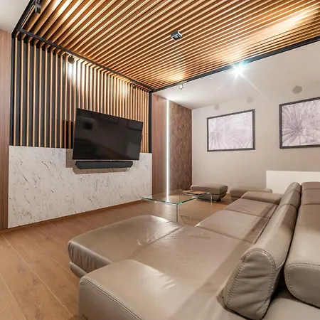 Apartment Pratum 24 *