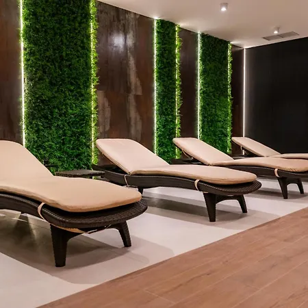 Appartement Pratum 24 *