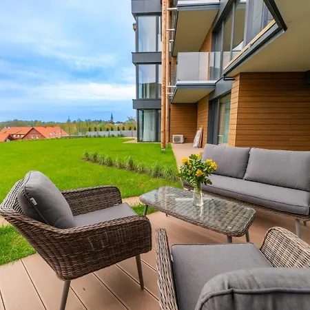 Appartement Pratum 24 *